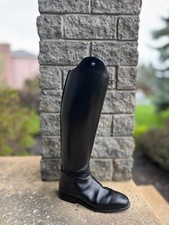 König Dressage Riding Tall