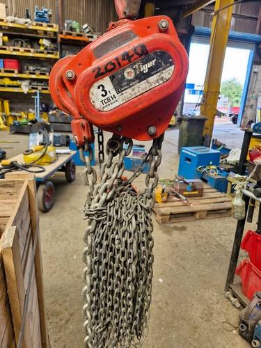 Tiger chain block and - tiger, tackle