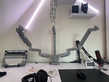 VonHaus Triple Arm Monitor