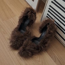 H&M : Brown Court shoes 