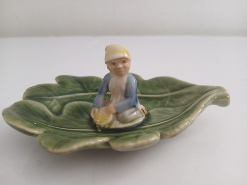 Vintage wade shamrock pottery - vintage,