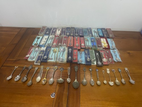 Vintage souvenir collector - vintage,