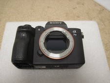 DAMAGED SONY ALPHA a7 III 24.2MP DIGITAL CAMERA ILCE-7M3 - PARTS ONLY (RN1029)