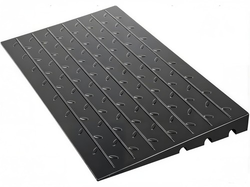 Pack rubber curb driveway - 1/2,