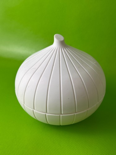 Onion keeper container - keeper, white