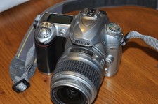 Nikon D50 DSLR 6.1MP - Complete kit 18-55mm Less than 4000 shutter count