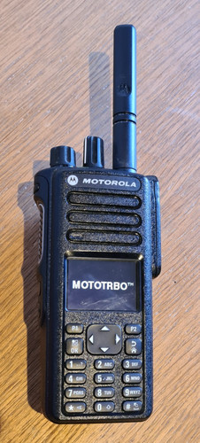 Motorola dp4801e uhf two - two, way