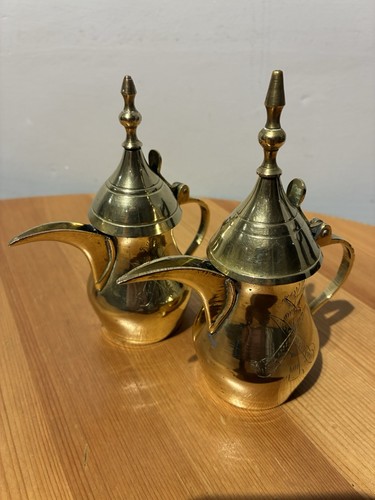 Brass arabic coffee pot - ,