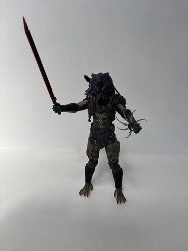Neca predator battle amor - 2,
