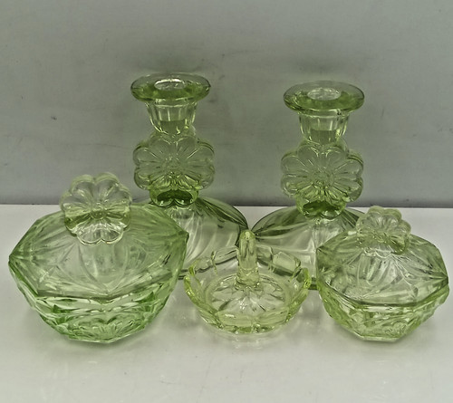 Vintage sowerby uranium green - uranium,