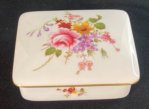 Royal crown derby - royal,