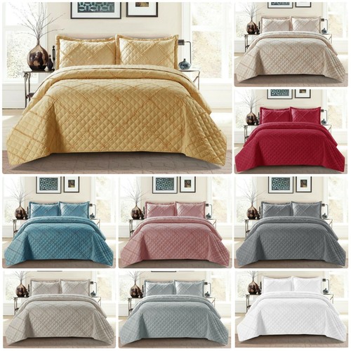 Embossed ruffle quilted - embossed,