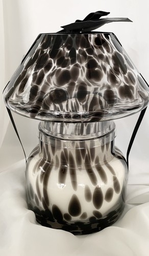 Luxe signature hand - luxe, blown