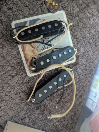 Bare knuckle stratocaster - bare,