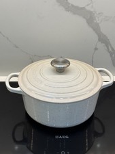 Le Creuset Cast Iron Round Casserole Dish Pot - 24cm - White