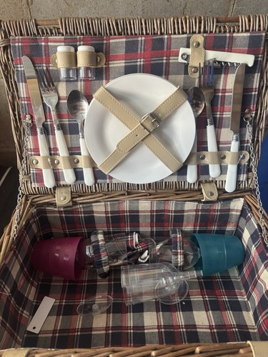 Wicker picnic basket set - picnic,