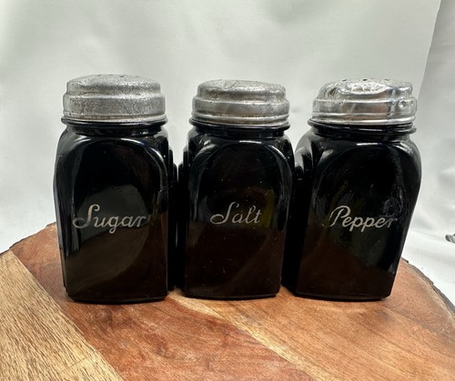 Mckee art deco black glass - deco,