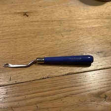 Latch Hook For Rag Rugging And Latch Hook Rugs Blue Handle Made in England