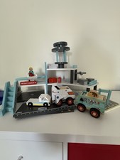 Toddler / Childrens Studio Role Play Wooden Airport Aeroplane And Accessories