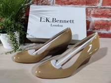 BNIB L.K. BENNETT TAUPE COURT SHOES UK 7 EU 40 PATENT WEDGE HEEL WOMENS ZAHARA