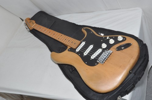 Bill lawrence morris made - /,