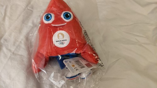 2024 paris olympics mascot - paris,