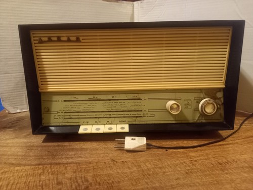 Vintage spanish askar radio - spanish,