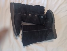 Celtic Sheepskin Black Boots Size 6 Poppers to open - Good condition