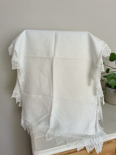 Pair white vtg lace - pair,