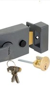 Yale automatic deadlocking - yale,