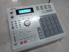 AKAI MPC2000 Sampler &