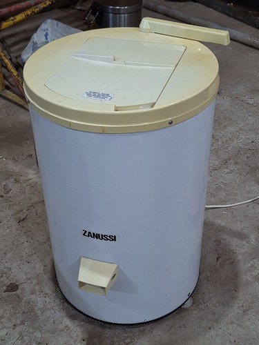 Zanussi spin dryer full - zanussi, in