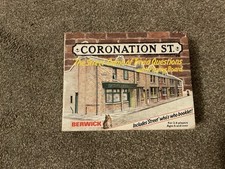 Vintage 1988 Berwick Coronation Street Board Game Of Trivia Questions