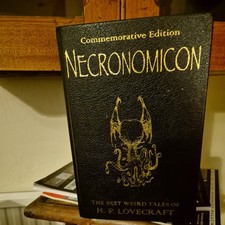 Necronomicon: Best Weird Tales