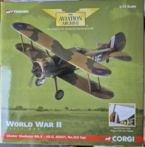 Corgi aviation gloster - aviation,