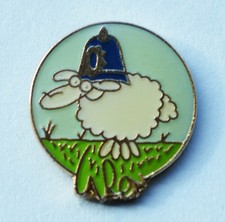 South Wales Police NEVILLE THE MESSAGE BEARING SHEEP Tie/Lapel Pin Badge