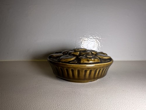 Prinknash abbey pottery - prinknash,