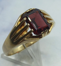 9ct Yellow Gold Garnet men's