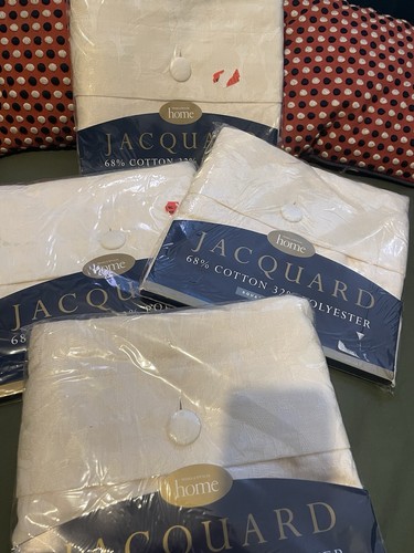 Vintage cream jacquard - x4,