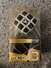 V cube curved pillow