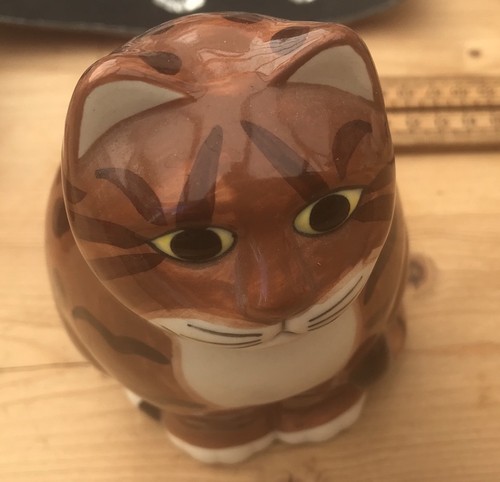 Quail pottery cat george - pottery,