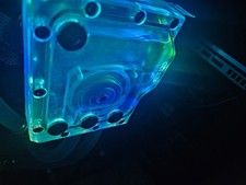 EKWB EK-Quantum Kinetic FLT 120 D5 PWM D-RGB Pump/Reservoir Combo