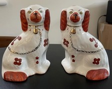 Pair Of Arthur Wood Staffordshire Wally Mantle Dogs tan White Gold spaniels