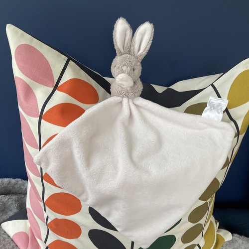 The little white company bunny - white,