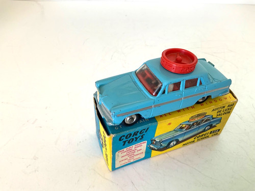 Corgi 236 austin a60 driving - corgi,