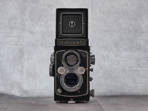 Yashica 635 6x6 120 - 635,