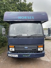 Ford Cargo 0813 7.5t Horse Box