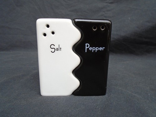 Novelty interlocking zig zag - interlocking,