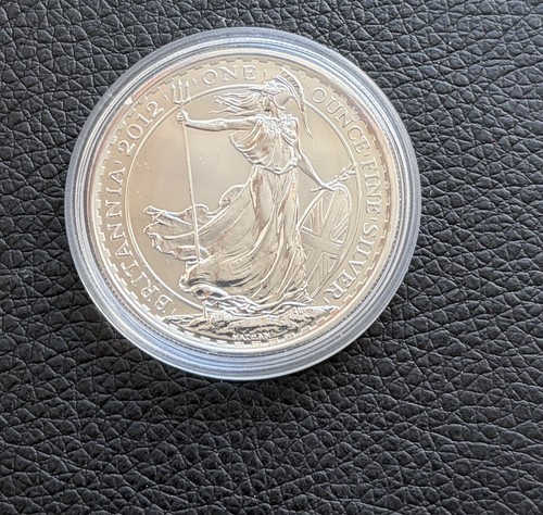 2012 royal mint - 2012, £2