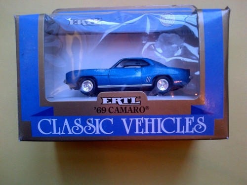 Ertl diecast 43 camaro - ertl,